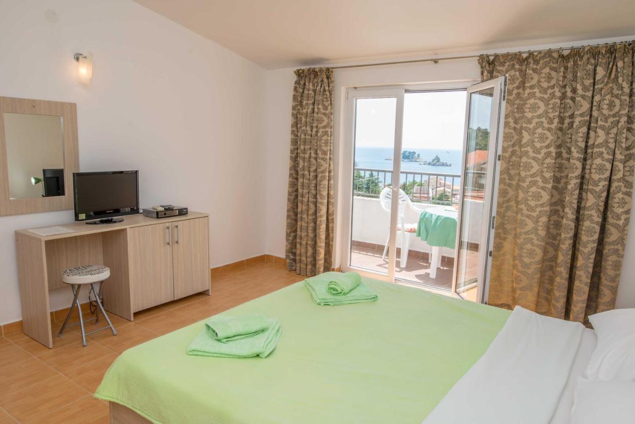 Villa Vjera Petrovac Ruang foto