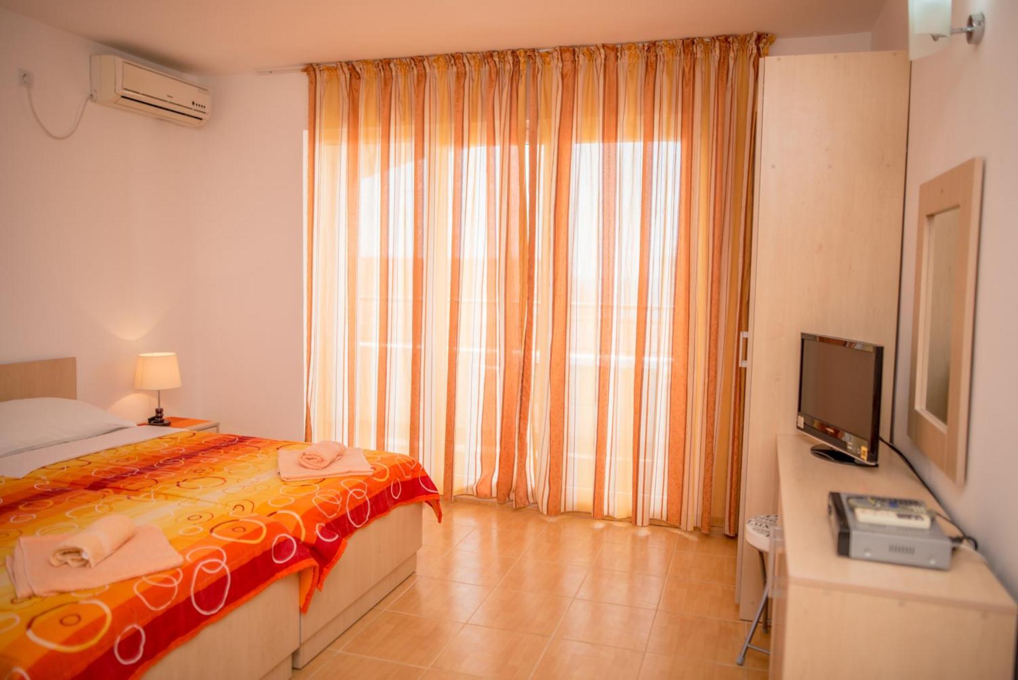Villa Vjera Petrovac Ruang foto